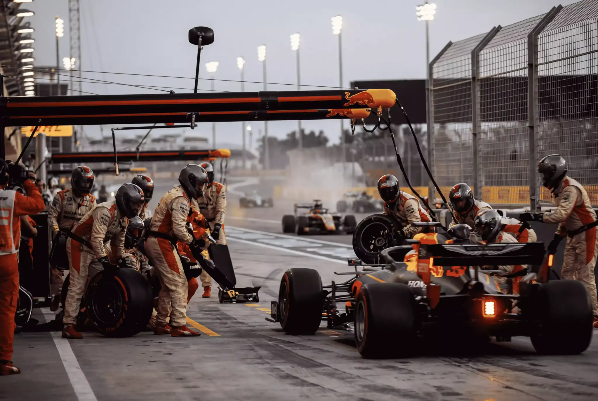 Motorsport-Livewetten: Echtzeitquoten und Strategien für Rennsport-Wetten